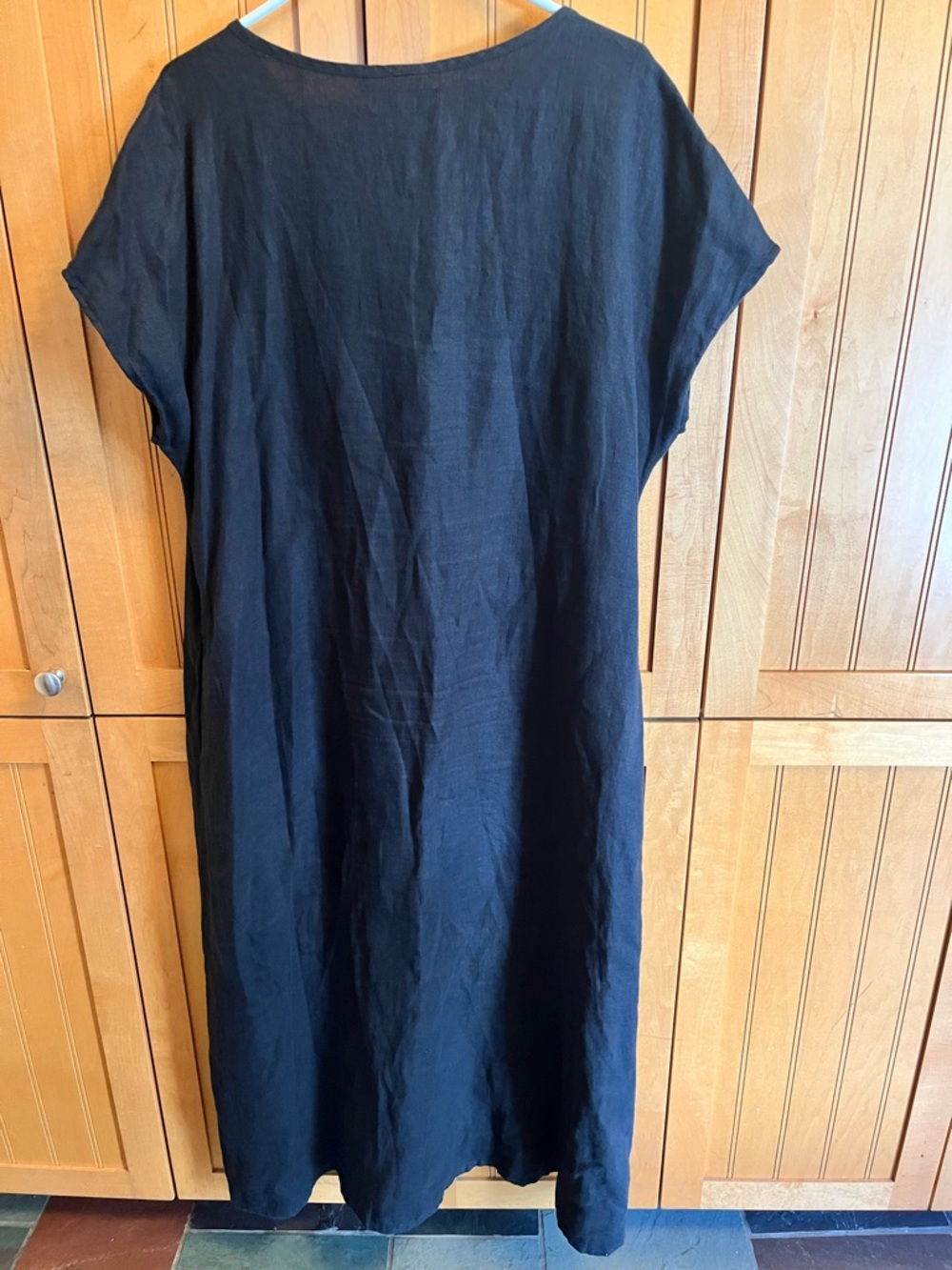 Flax Black Linen V-Neck Maxi Dress - Picture 4 of 4